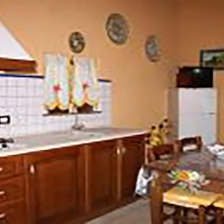 Case Vacanza La Bella *