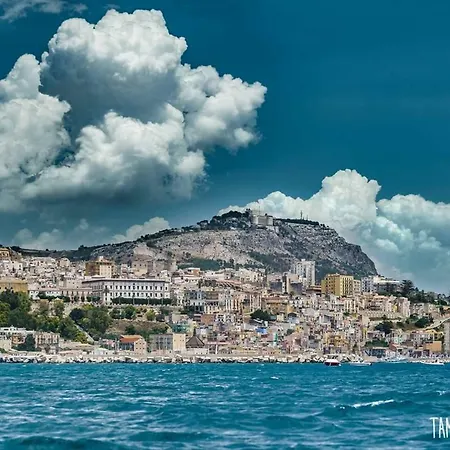 La Bella Azienda Sciacca アパート *